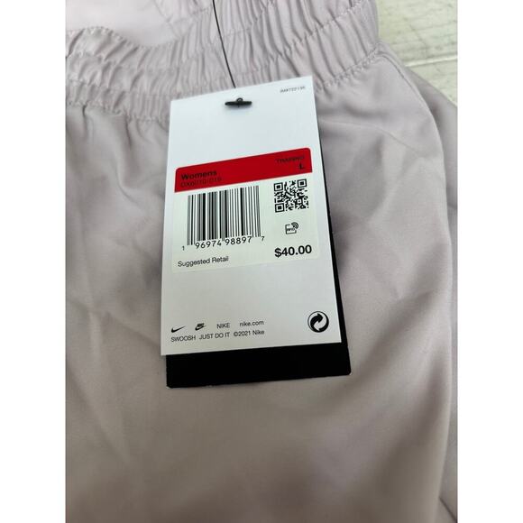 Nike One Women's White Dri-FIT Mid-Rise 3" Brief-Lined Shorts Size L - Picture 6 of 7